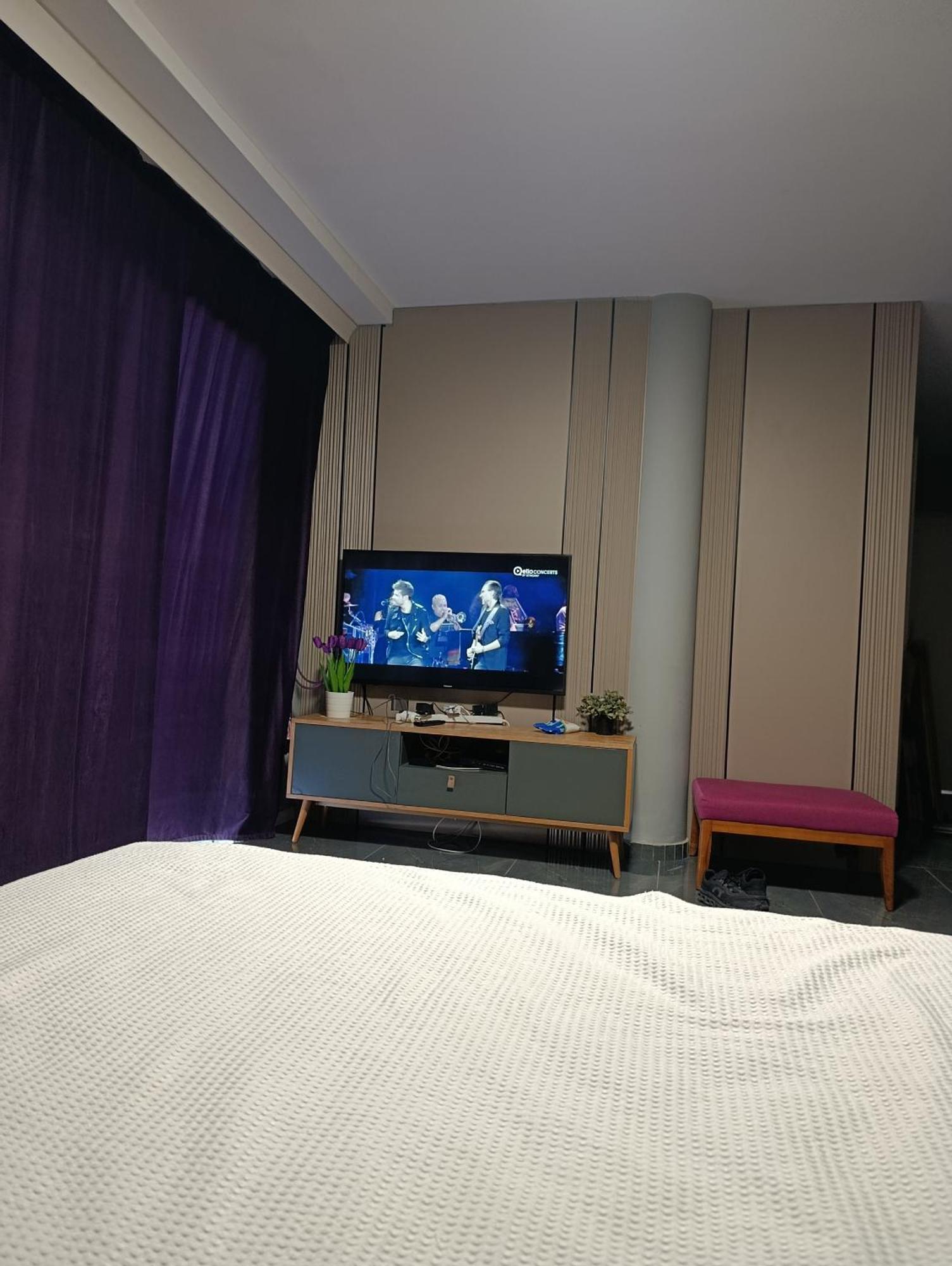 Penthouse Apartment On The Beach Bat Yam Room photo