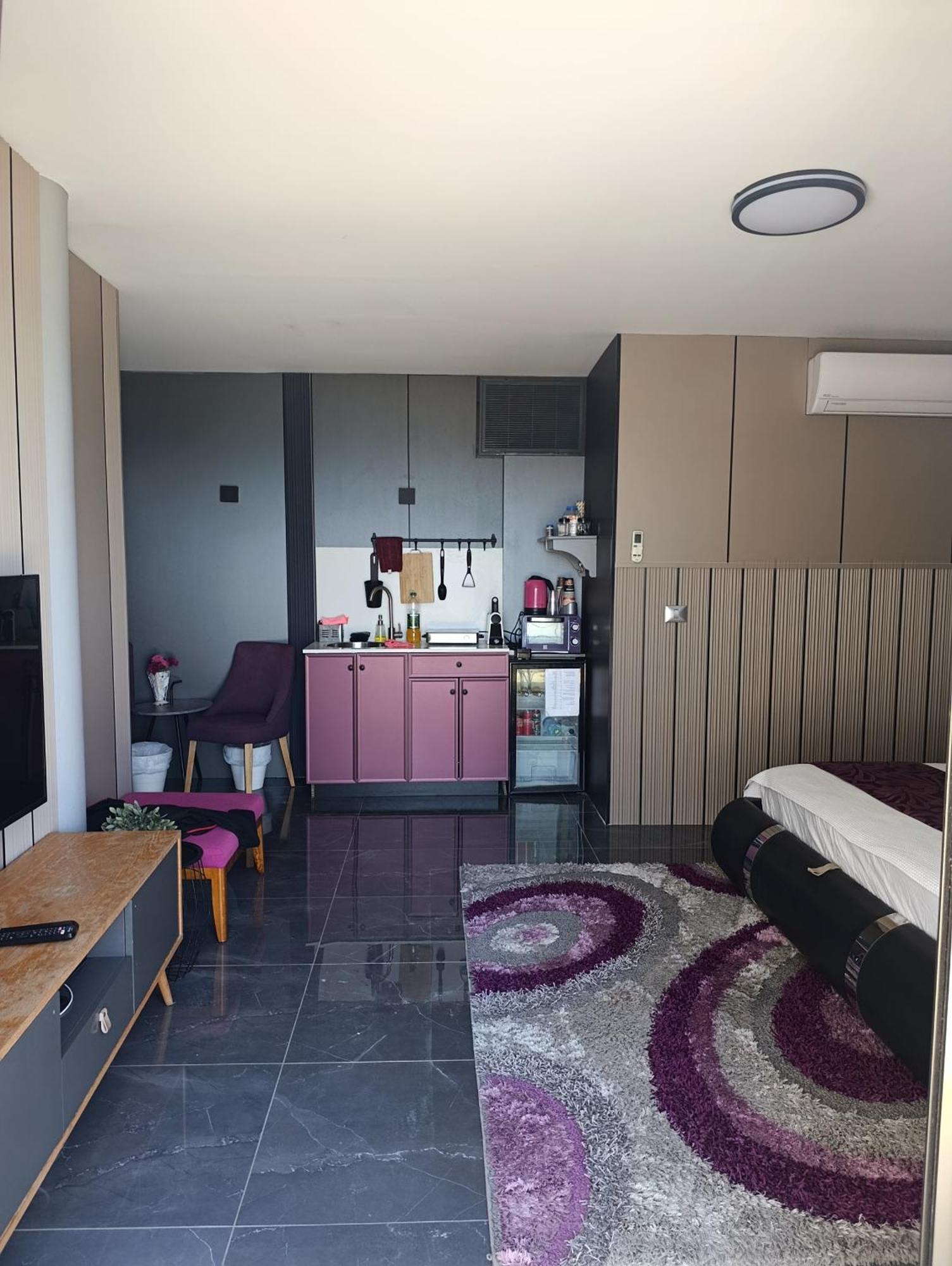 Penthouse Apartment On The Beach Bat Yam Room photo